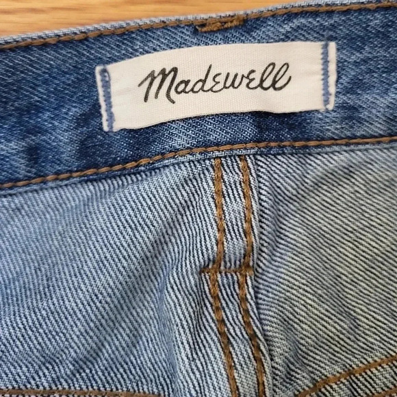 Madewell Classic High-Rise Old School Distressed Straight Leg Jeans(26) - Picture 10 of 12